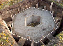 Die erste Ebene des Mimir Brunnen - oberer Teil - ist betoniert